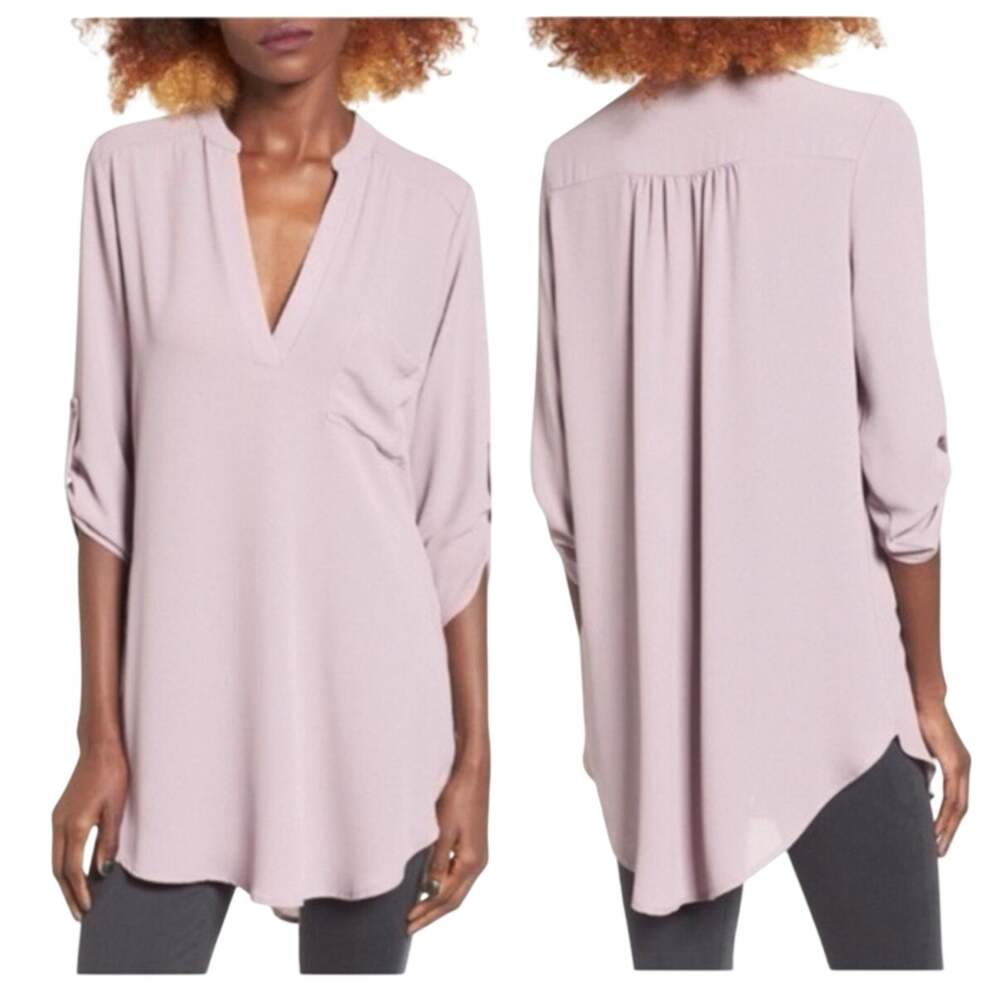 All in Favor Women’s light lilac splitneck tunic blouse, chest pocket, Size M